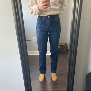 Levi’s Women’s Denim Jeans 724 High Rise Straight, W32 L30, Dark Blue Stretch